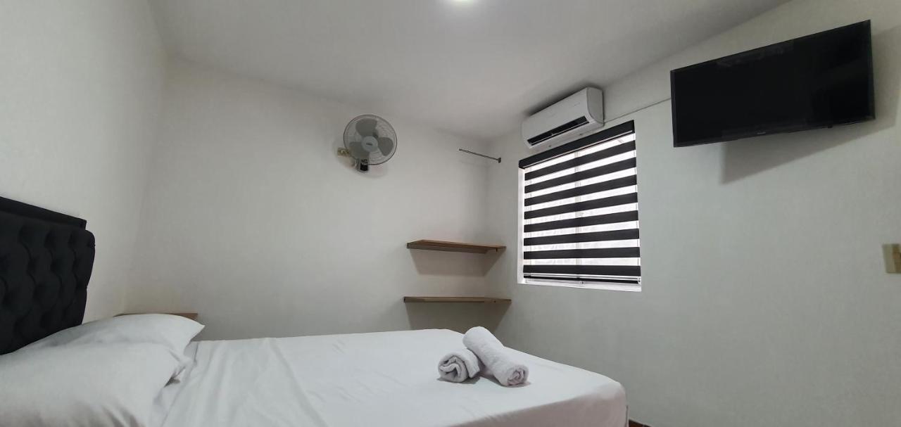 Hotel Picasso 70 Medellin Exterior photo